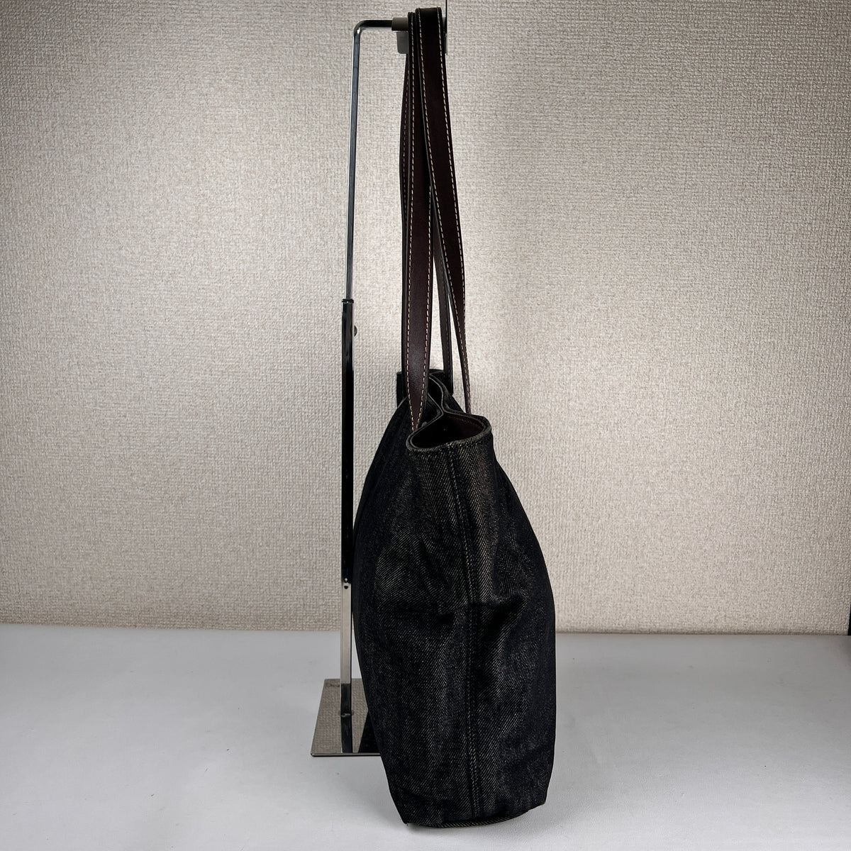 Chanel Black Tote Bags A-19104