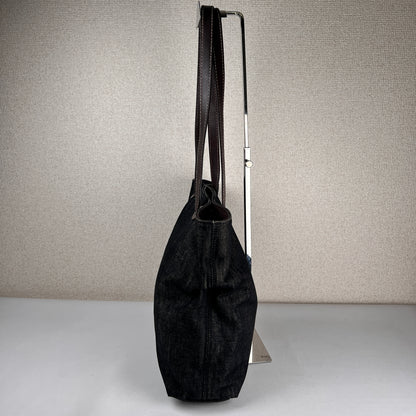 Chanel Black Tote Bags A-19104