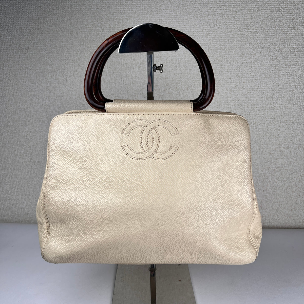 Chanel White Handle Bags A-19105