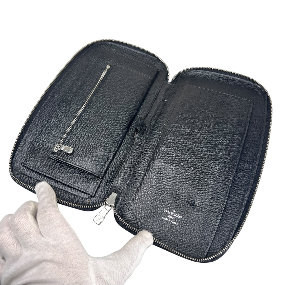 Louis Vuitton Black Wallets A-19107