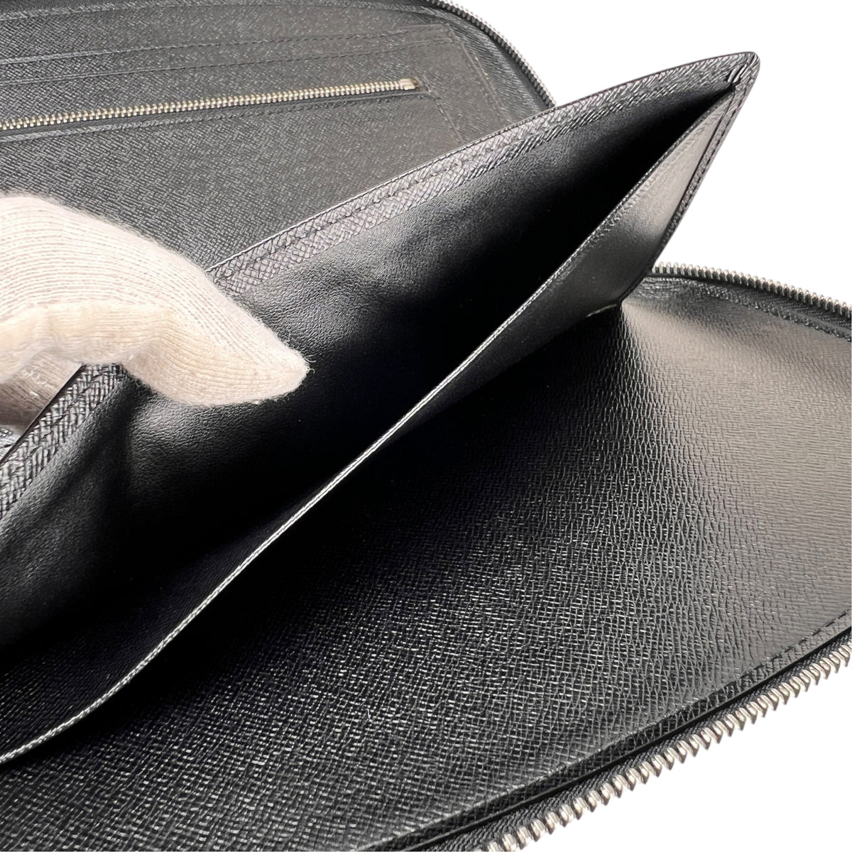 Louis Vuitton Black Wallets A-19107