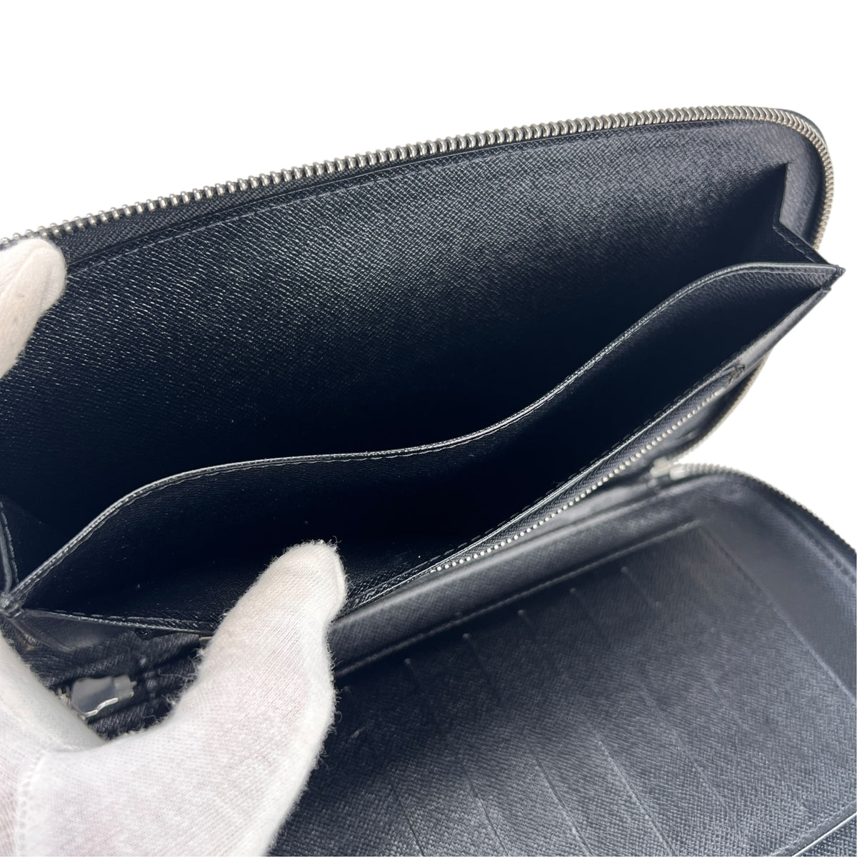 Louis Vuitton Black Wallets A-19107