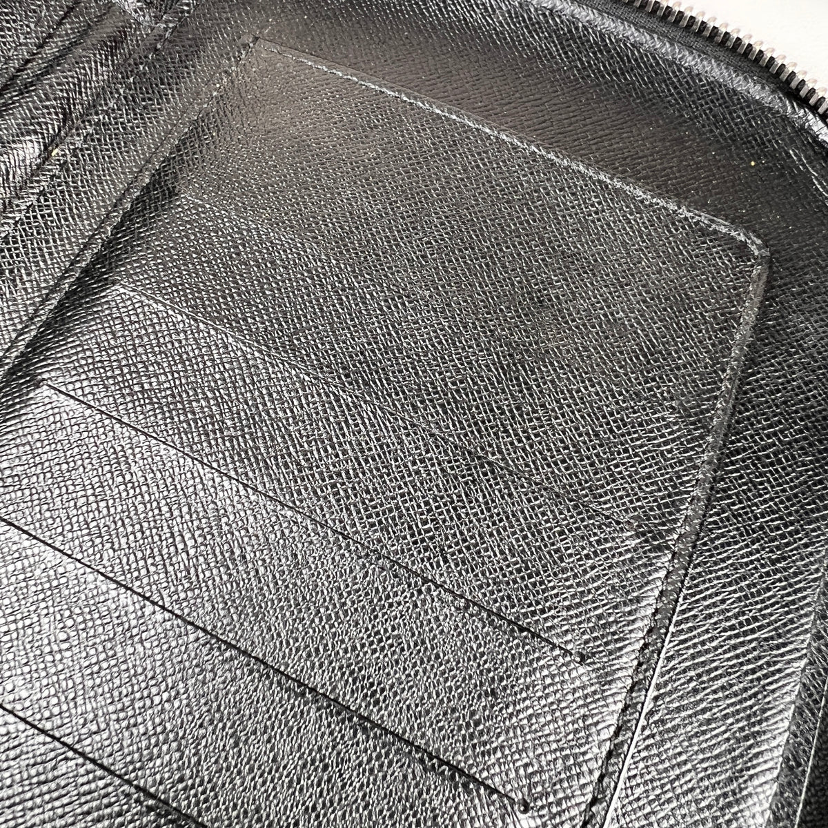 Louis Vuitton Black Wallets A-19107