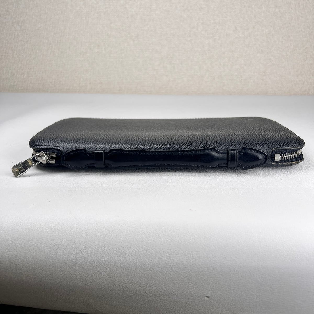 Louis Vuitton Black Wallets A-19107