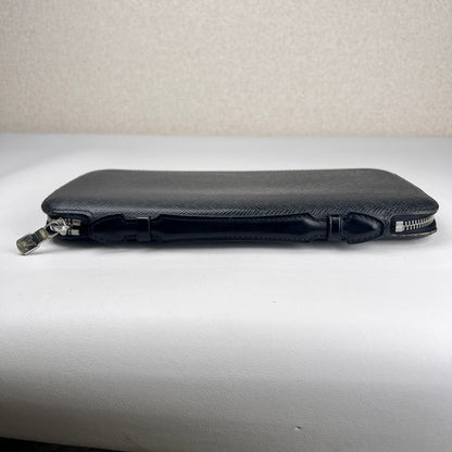 Louis Vuitton Black Wallets A-19107