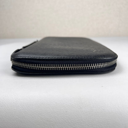 Louis Vuitton Black Wallets A-19107