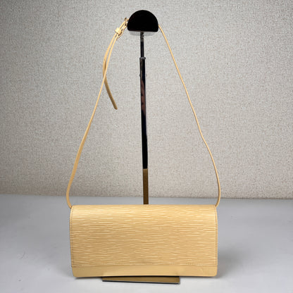 Louis Vuitton Yellow Shoulder Bags A-19108