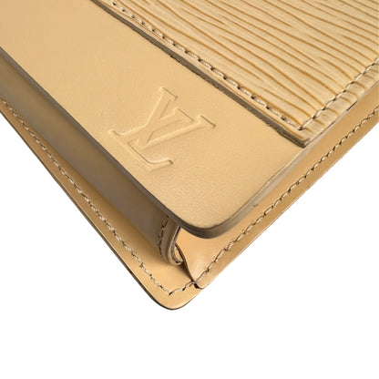 Louis Vuitton Yellow Shoulder Bags A-19108