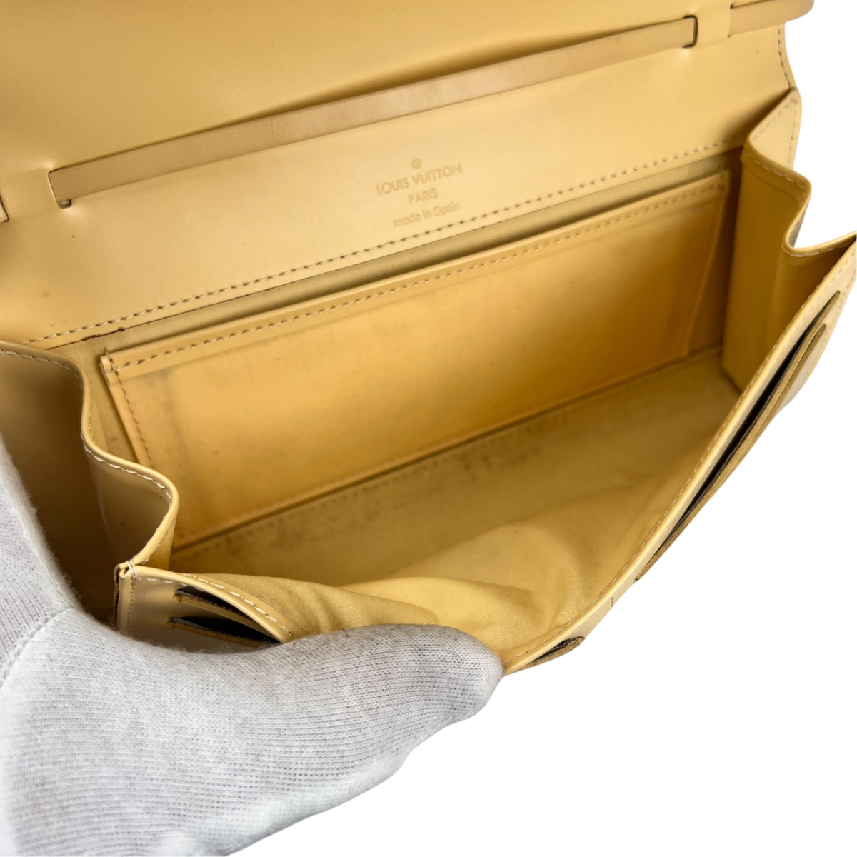 Louis Vuitton Yellow Shoulder Bags A-19108