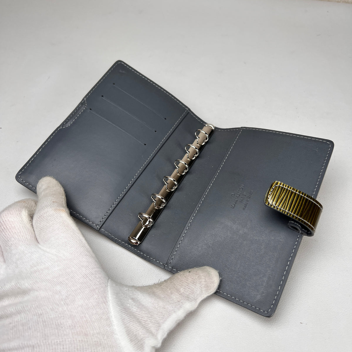 Louis Vuitton Green A-19109