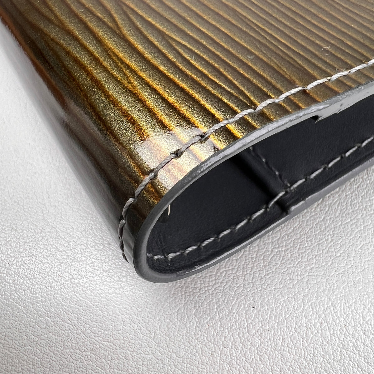 Louis Vuitton Green A-19109
