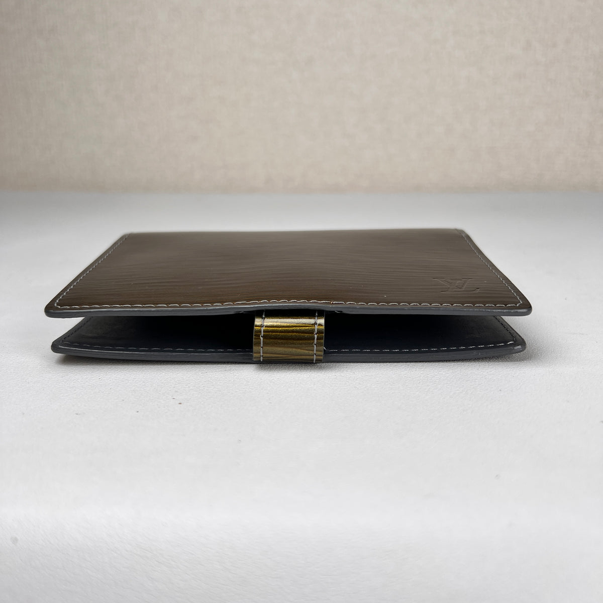 Louis Vuitton Green A-19109
