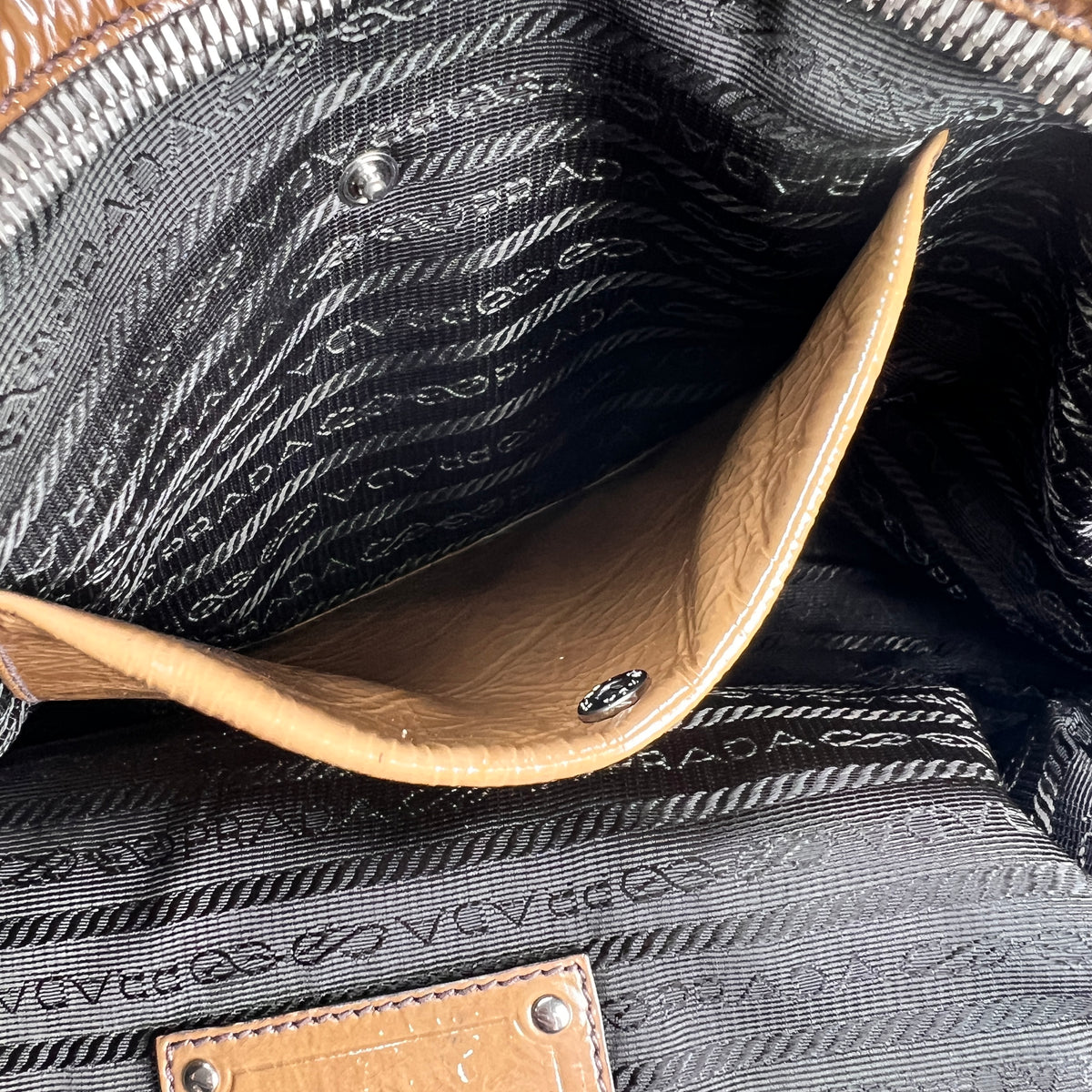 Prada Brown Shoulder Bags A-19110