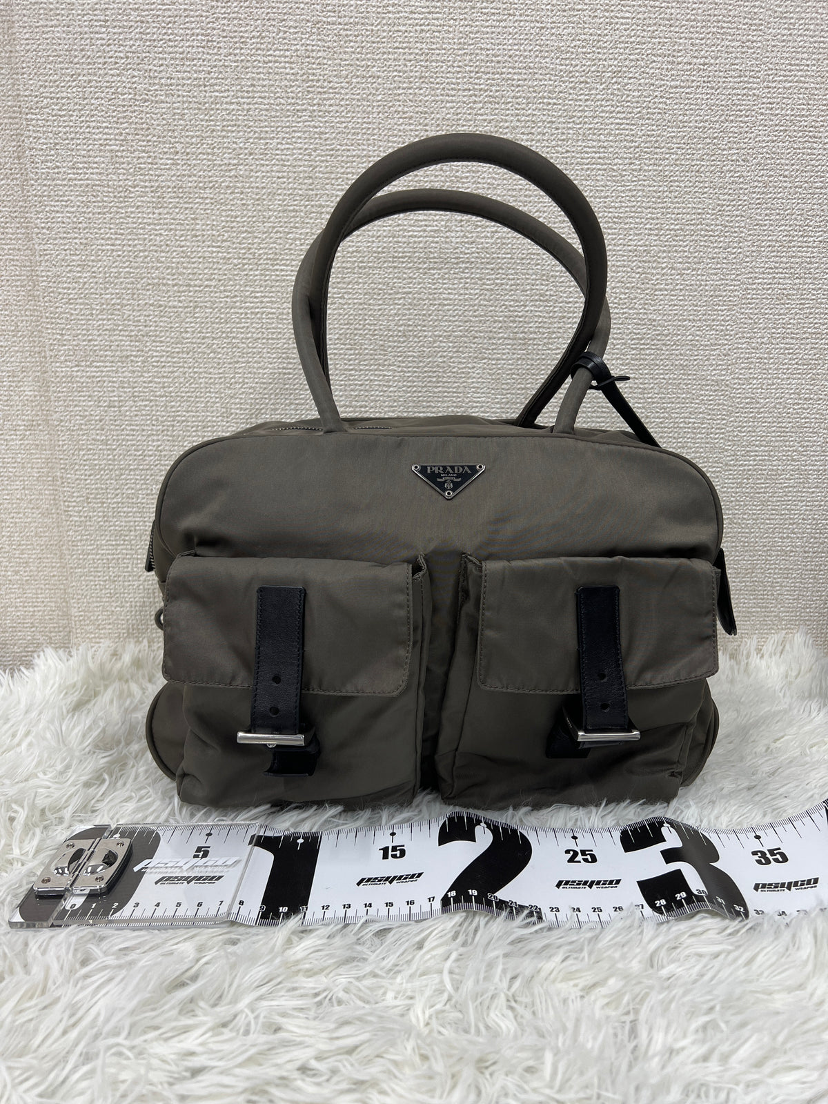 Prada Green Tote Bags A-19111