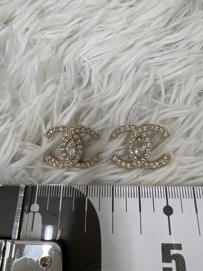 Chanel Gold Small goods A-19113