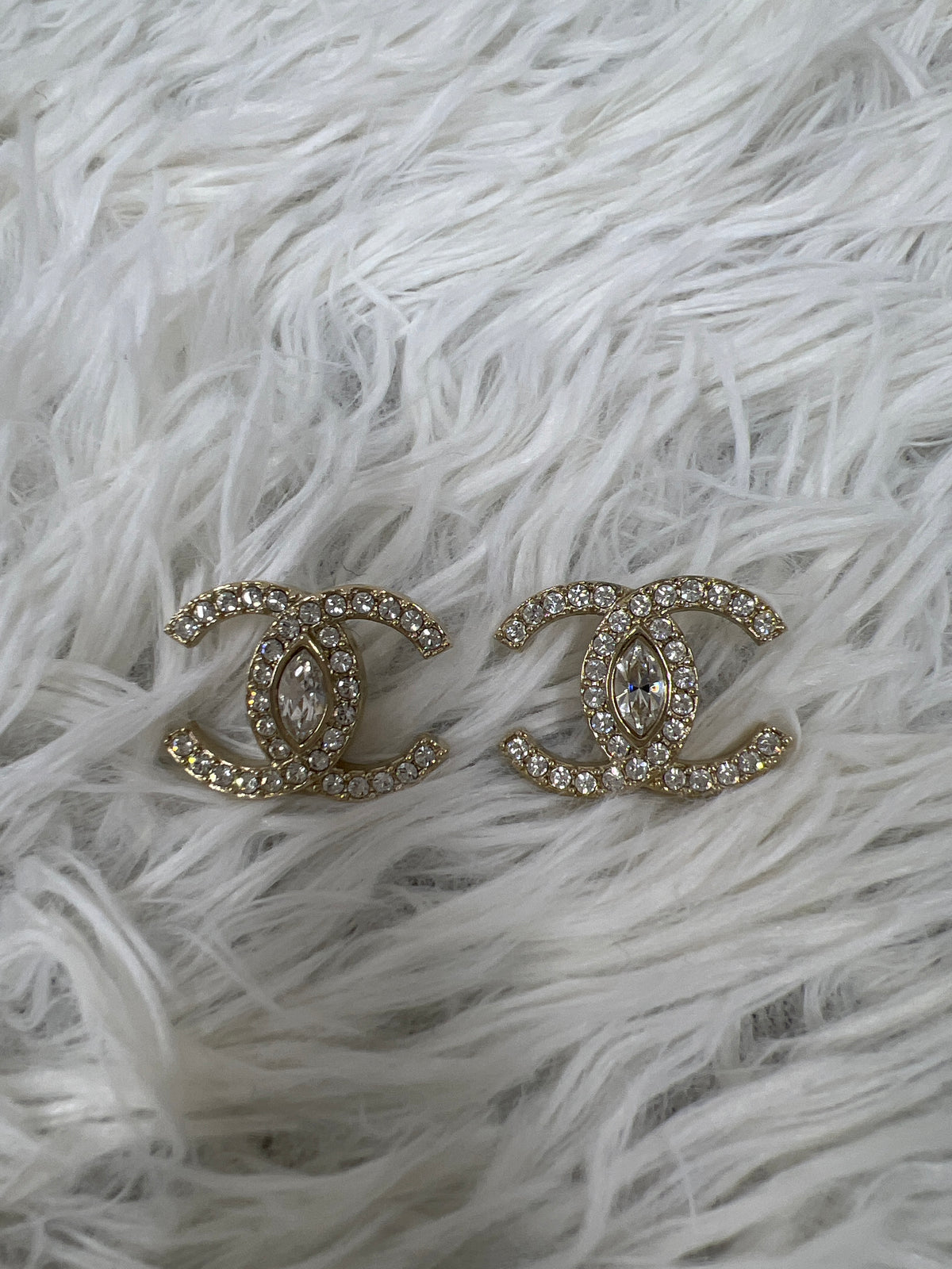 Chanel Gold Small goods A-19113