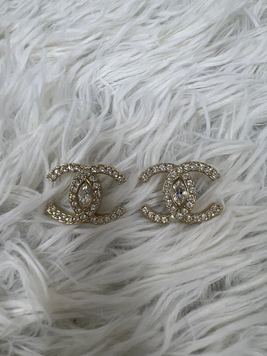 Chanel Gold Small goods A-19113