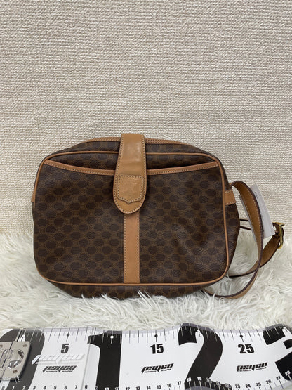 Celine Brown Shoulder Bags A-19131