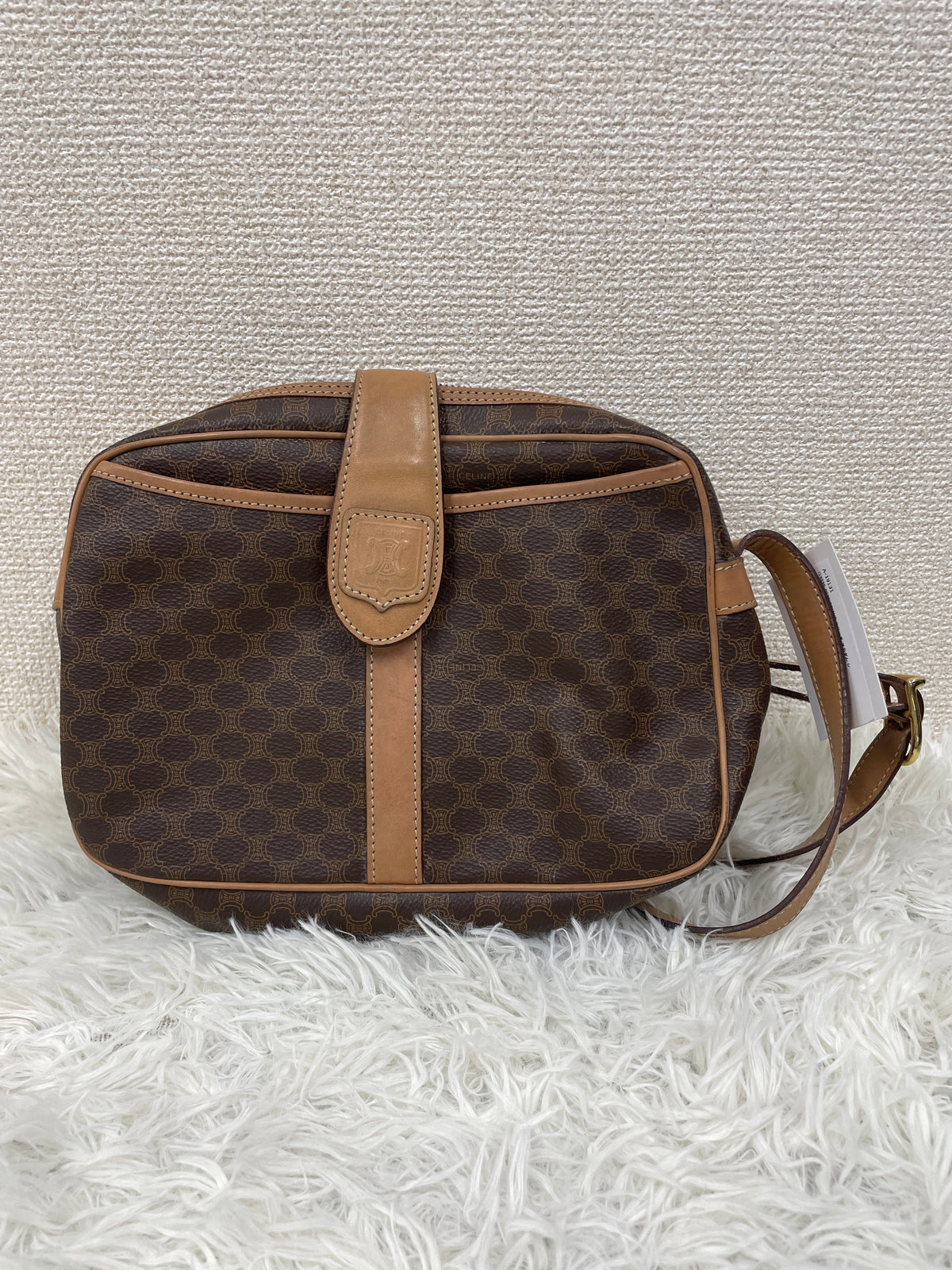 Celine Brown Shoulder Bags A-19131