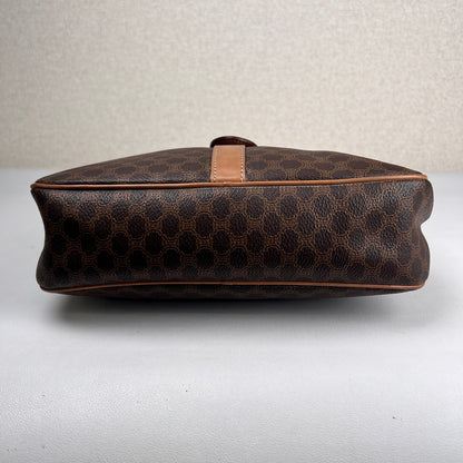 Celine Brown Shoulder Bags A-19131