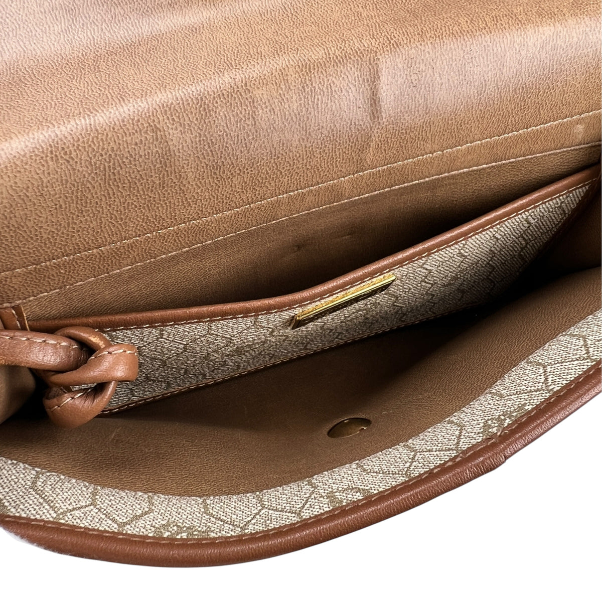 Dior Beige Shoulder Bags A-19139