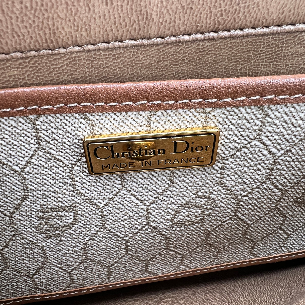 Dior Beige Shoulder Bags A-19139