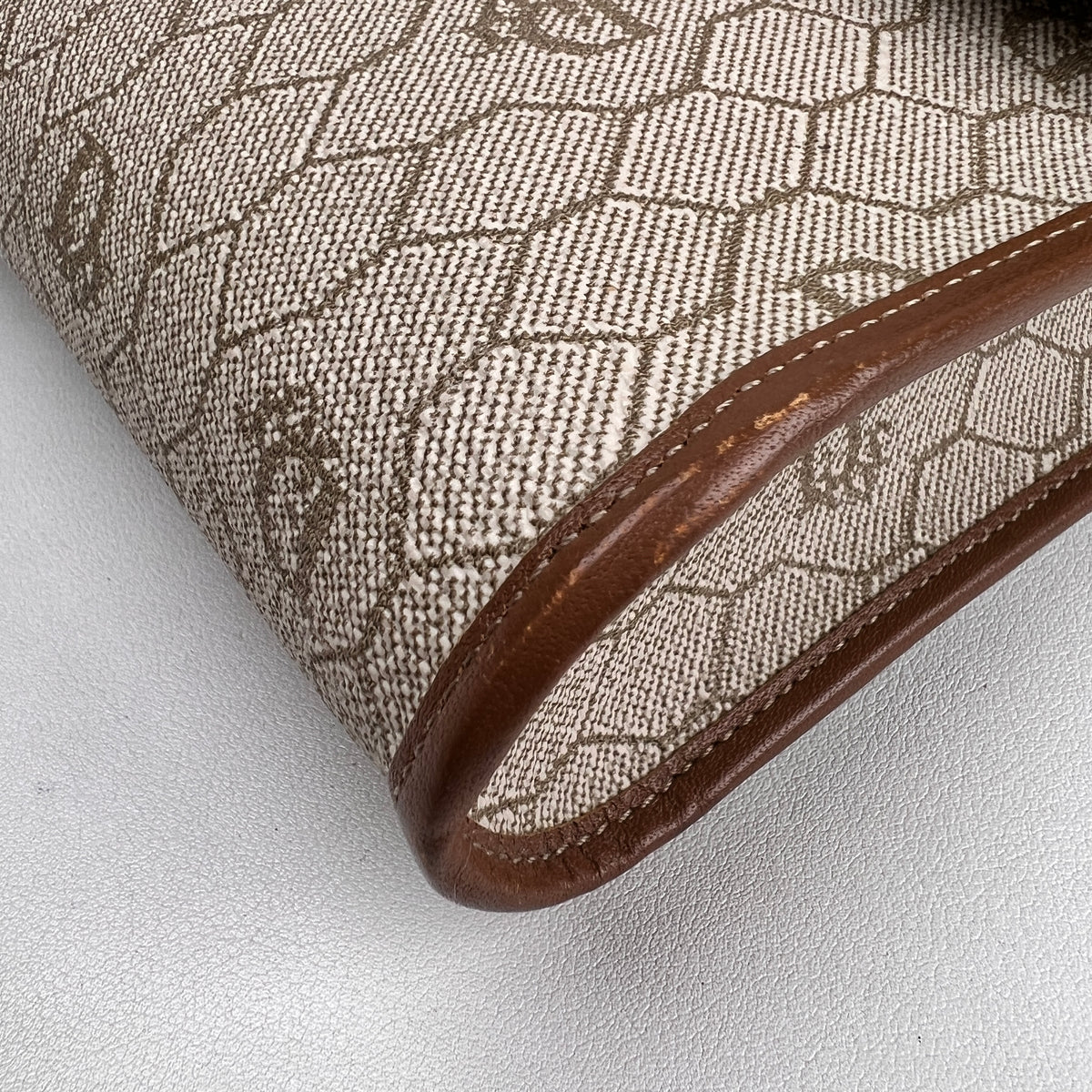 Dior Beige Shoulder Bags A-19139