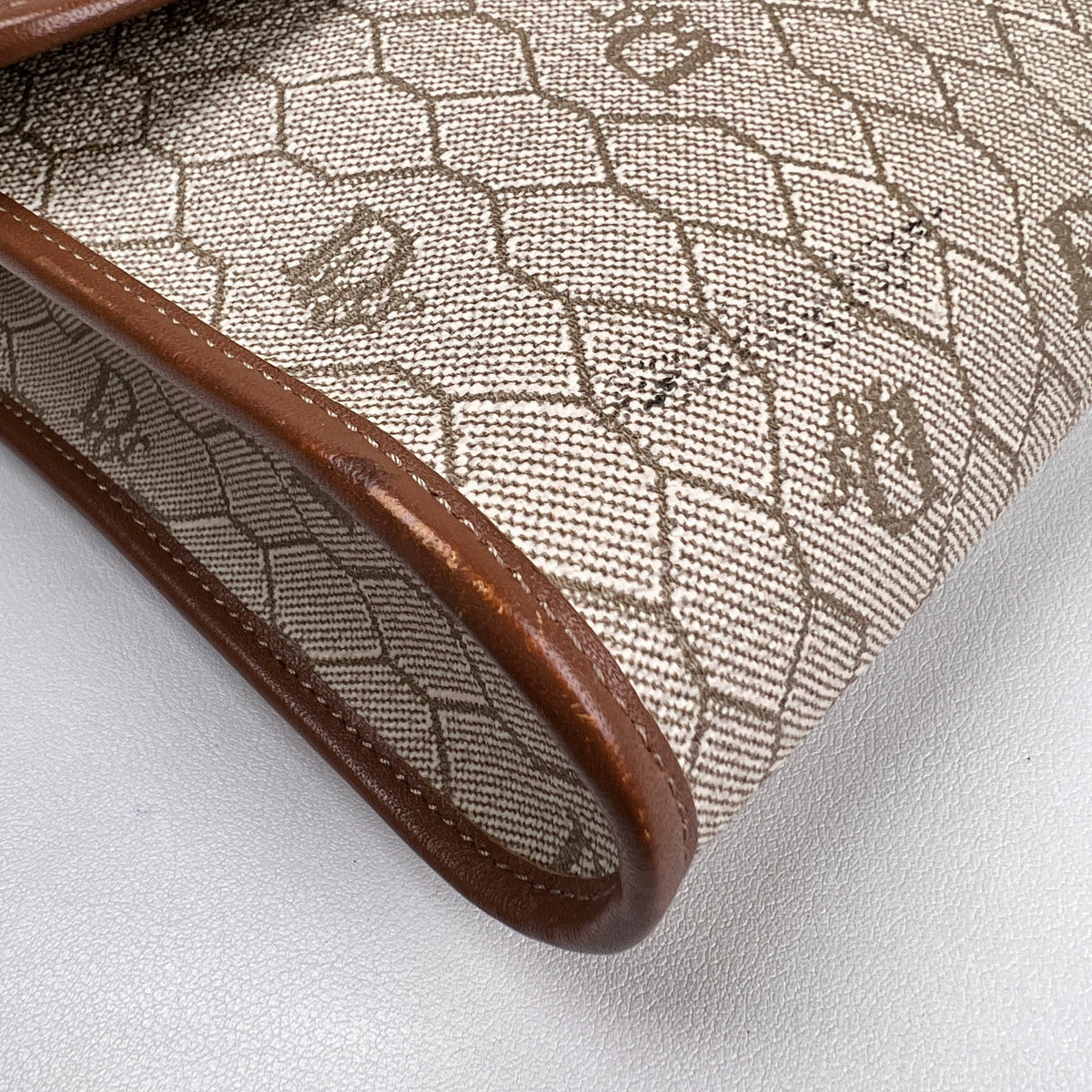 Dior Beige Shoulder Bags A-19139