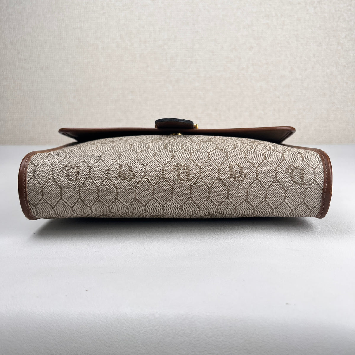 Dior Beige Shoulder Bags A-19139