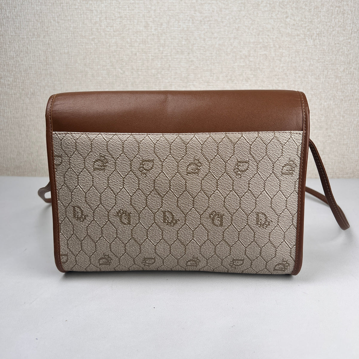 Dior Beige Shoulder Bags A-19139