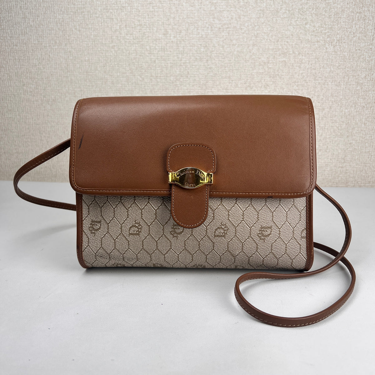 Dior Beige Shoulder Bags A-19139