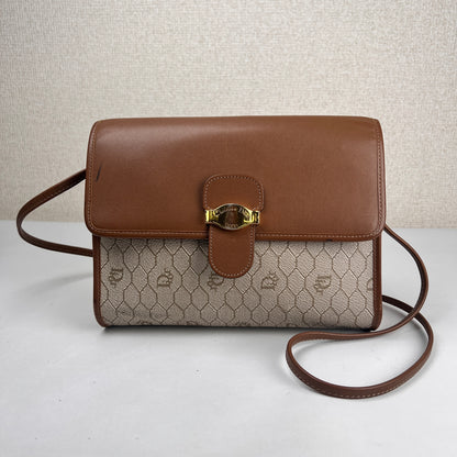 Dior Beige Shoulder Bags A-19139