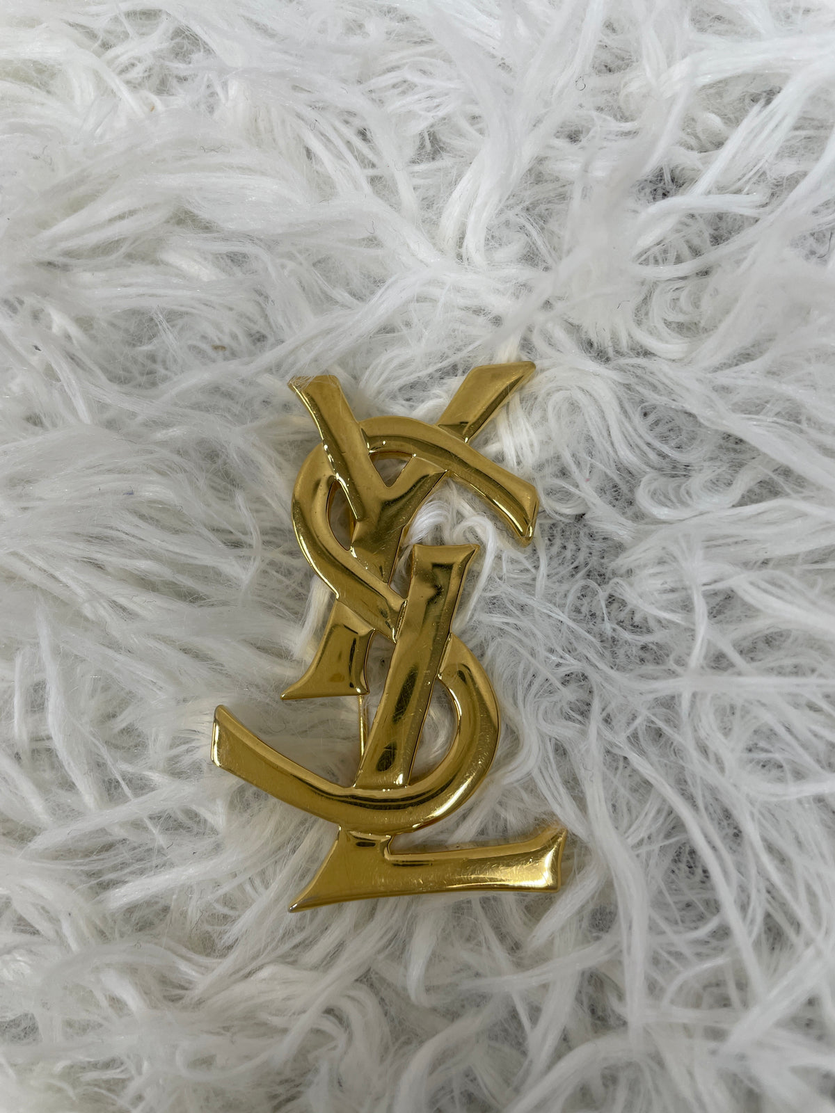 Saint Laurent Gold Brooches A-19148