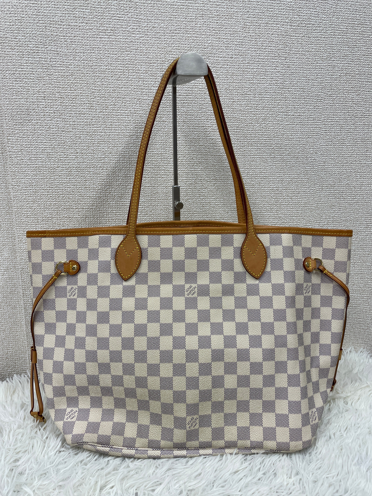 Louis Vuitton Multicolor Handle Bags A-19157