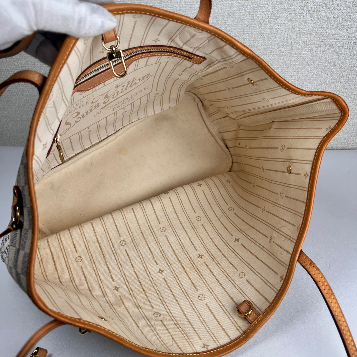 Louis Vuitton Multicolor Handle Bags A-19157