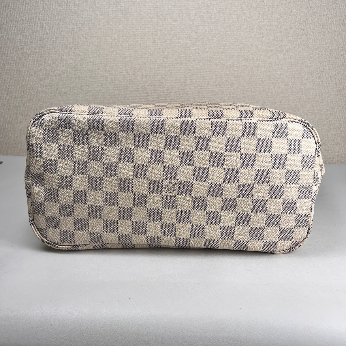 Louis Vuitton Multicolor Handle Bags A-19157