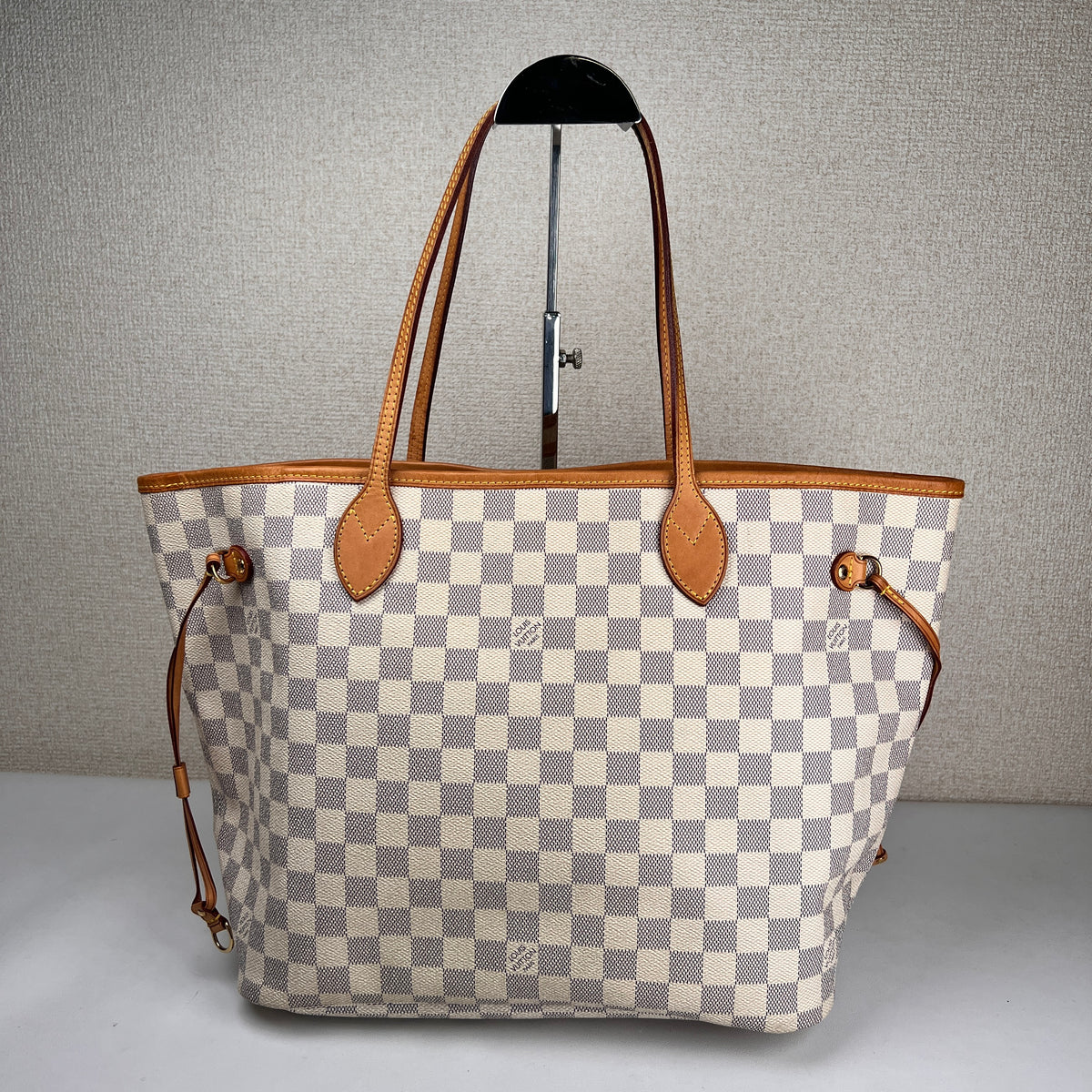 Louis Vuitton Multicolor Handle Bags A-19157