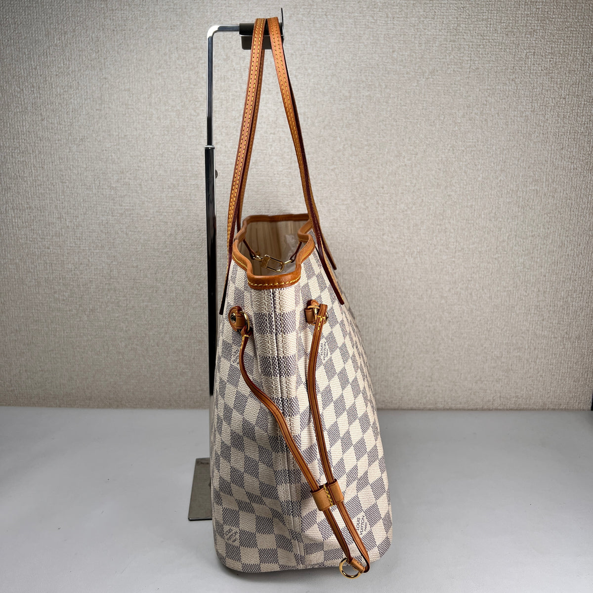 Louis Vuitton Multicolor Handle Bags A-19157