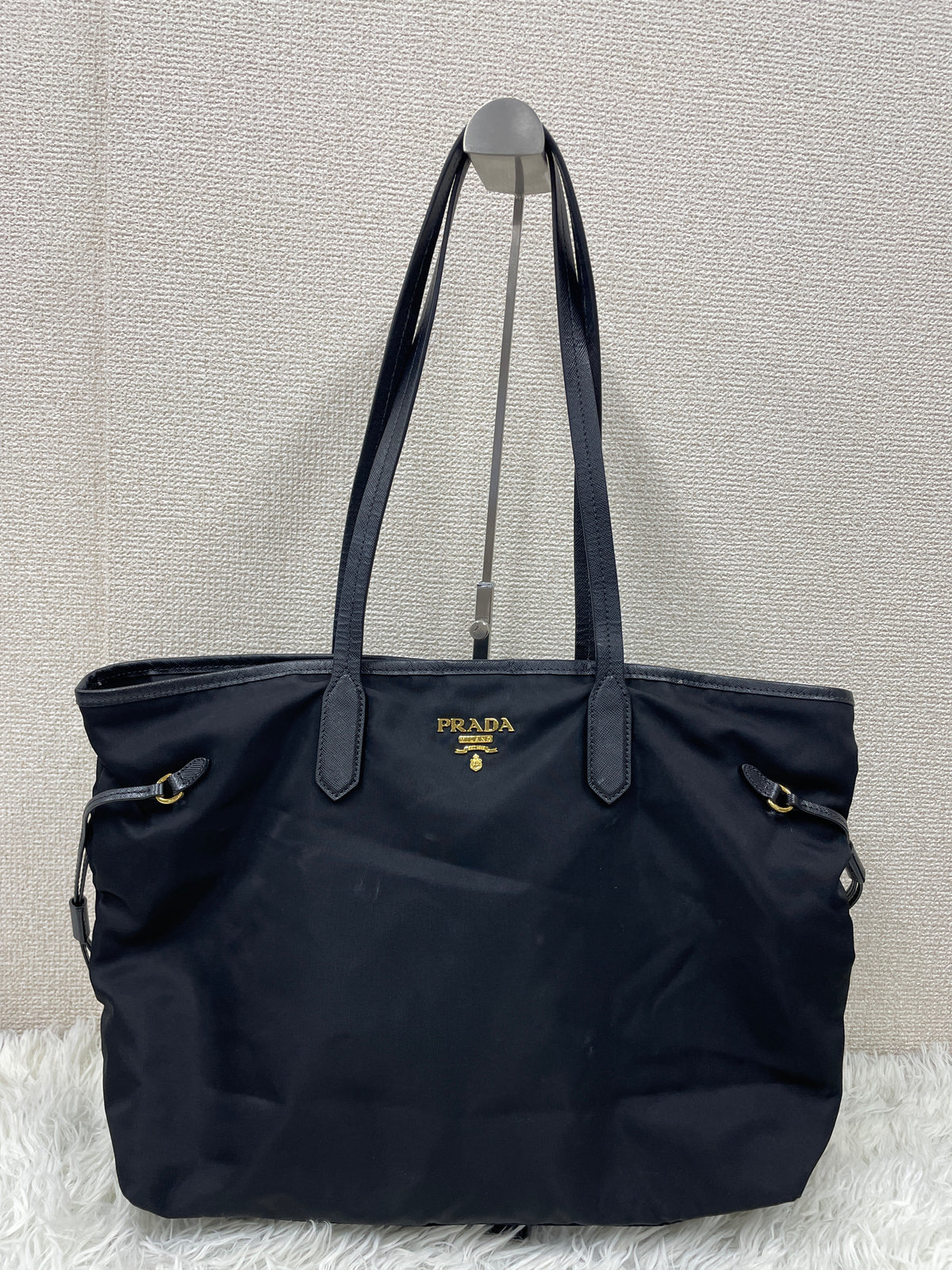 Prada Black Handle Bags A-19164