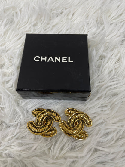 Chanel Gold Earrings A-19171
