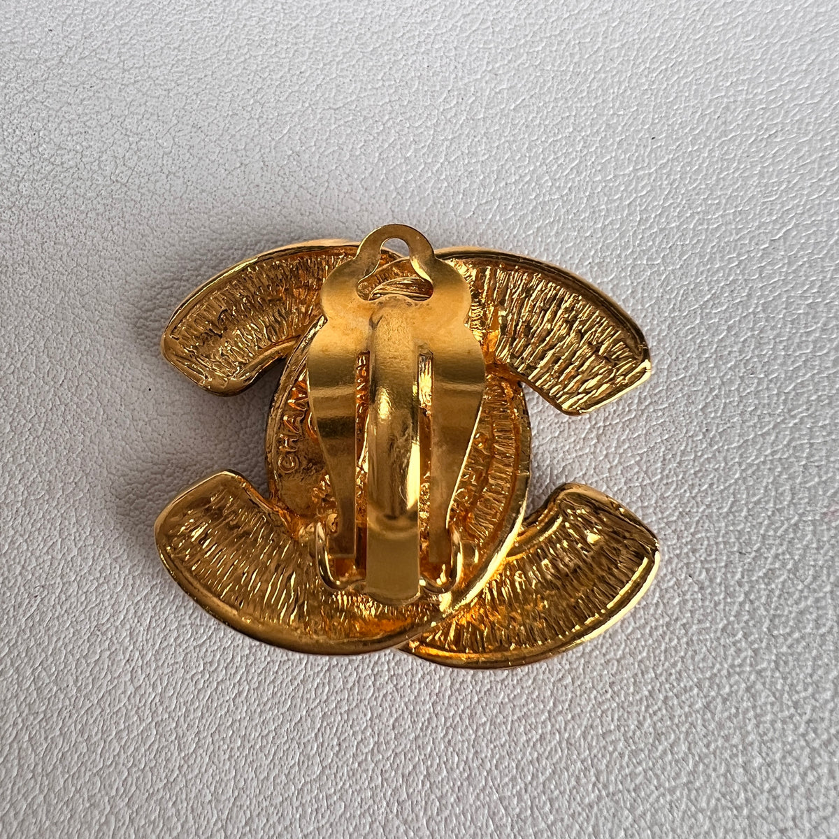 Chanel Gold Earrings A-19171