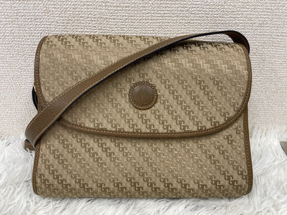 Gucci Beige Shoulder Bags A-19173