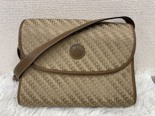 Gucci Beige Shoulder Bags A-19173