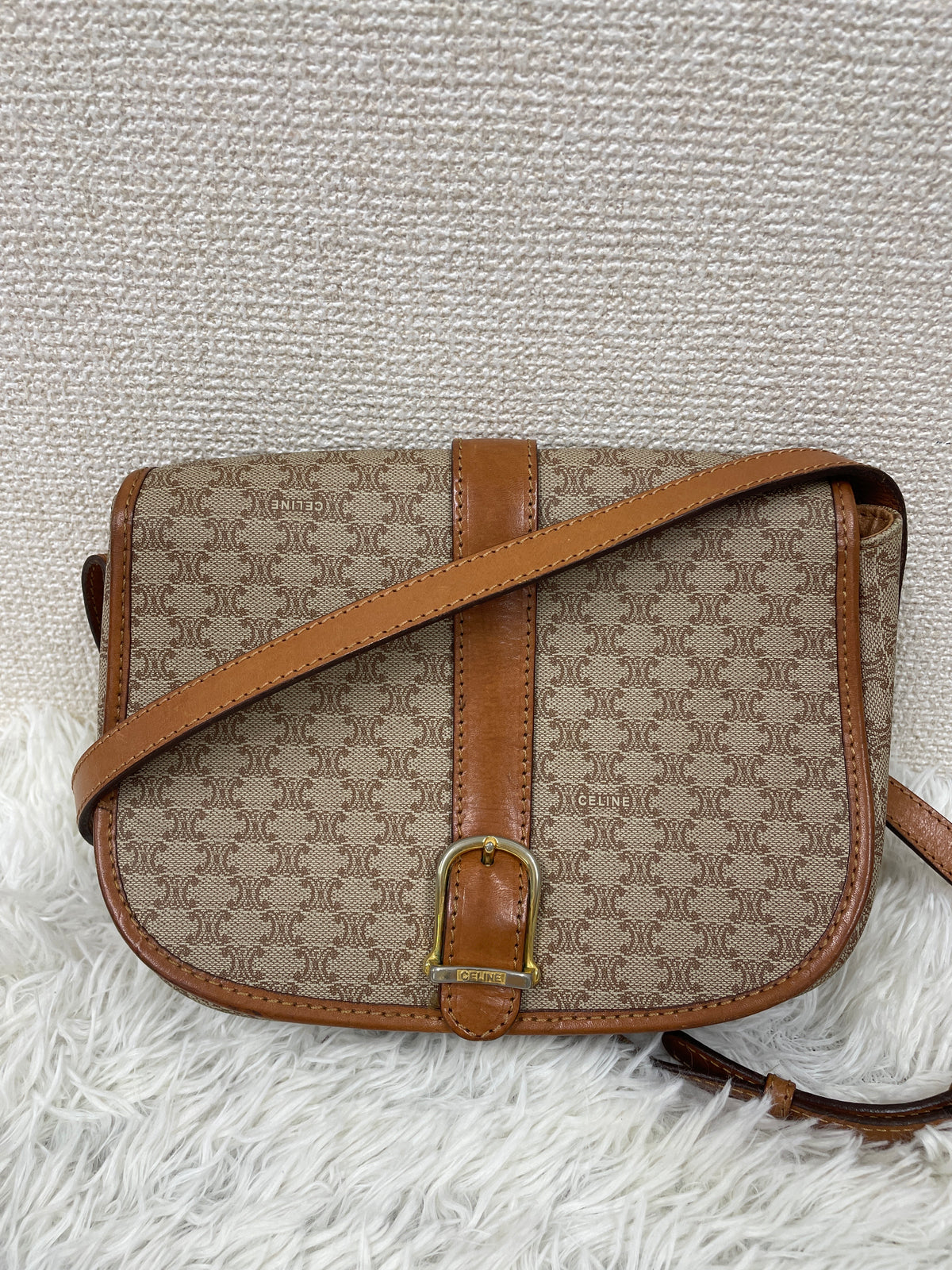 Celine Beige Shoulder Bags A-19177
