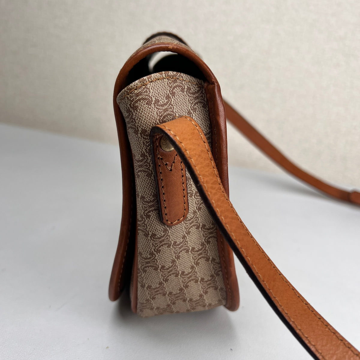 Celine Beige Shoulder Bags A-19177