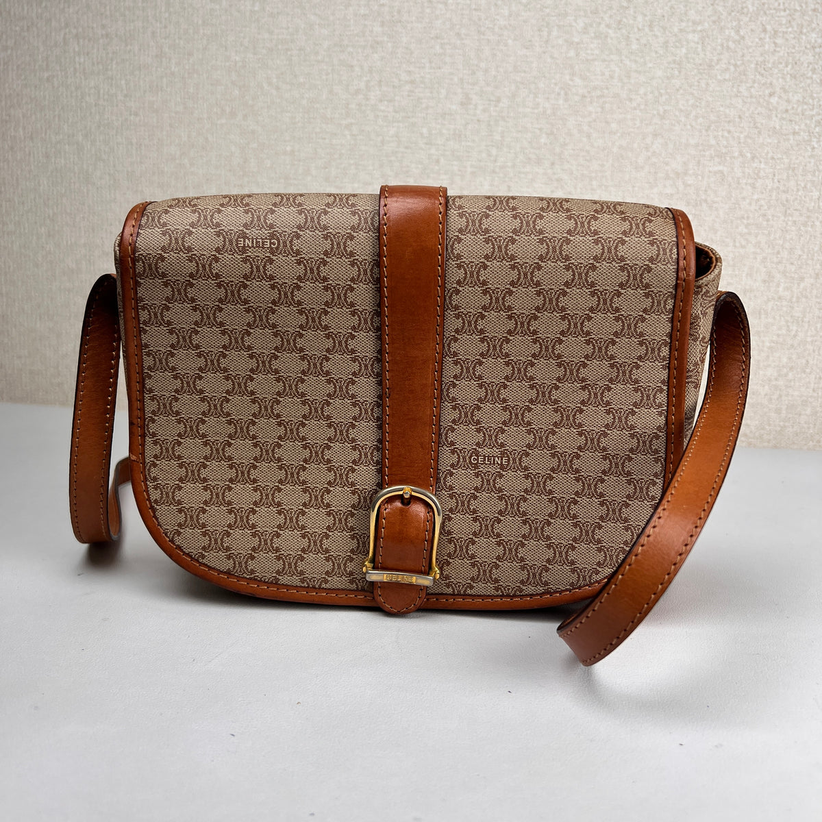 Celine Beige Shoulder Bags A-19177