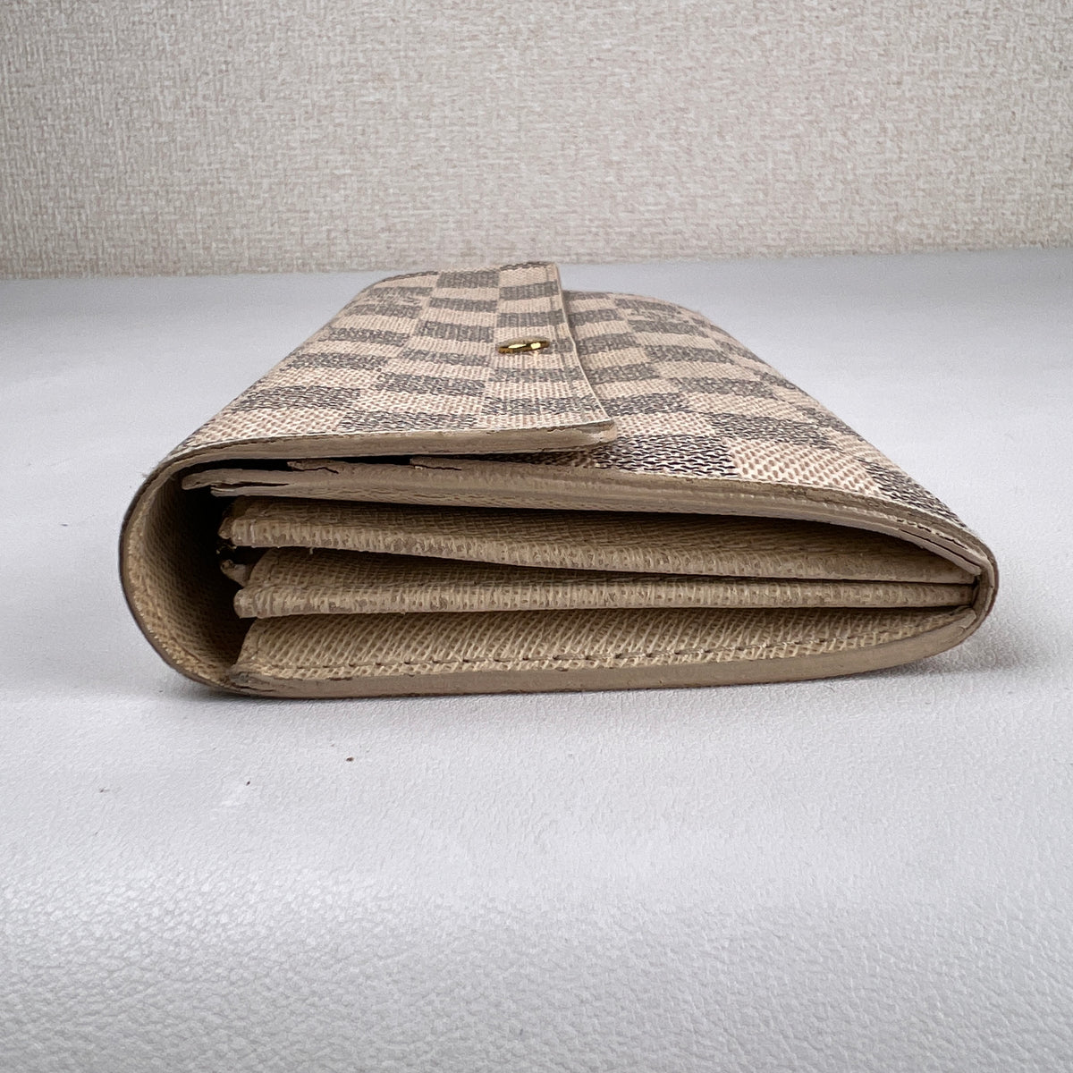 Louis Vuitton Multicolor Wallets A-19186