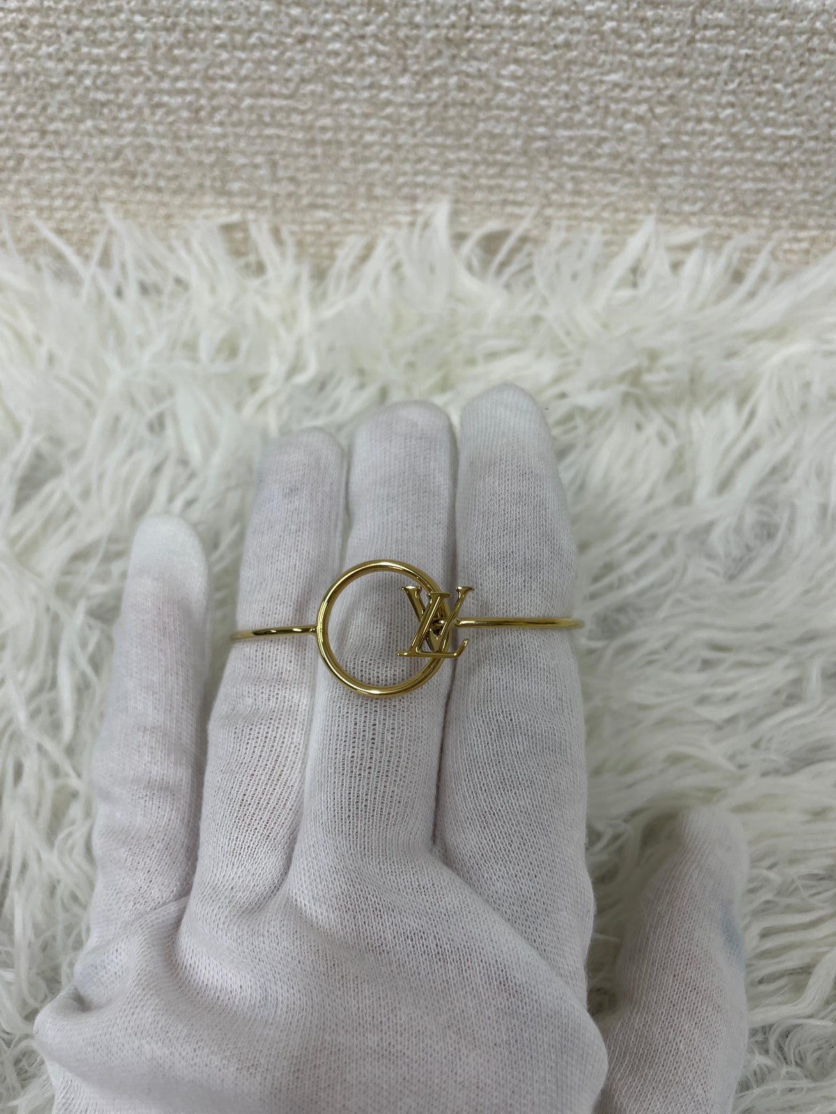 Louis Vuitton Gold Small goods A-19191