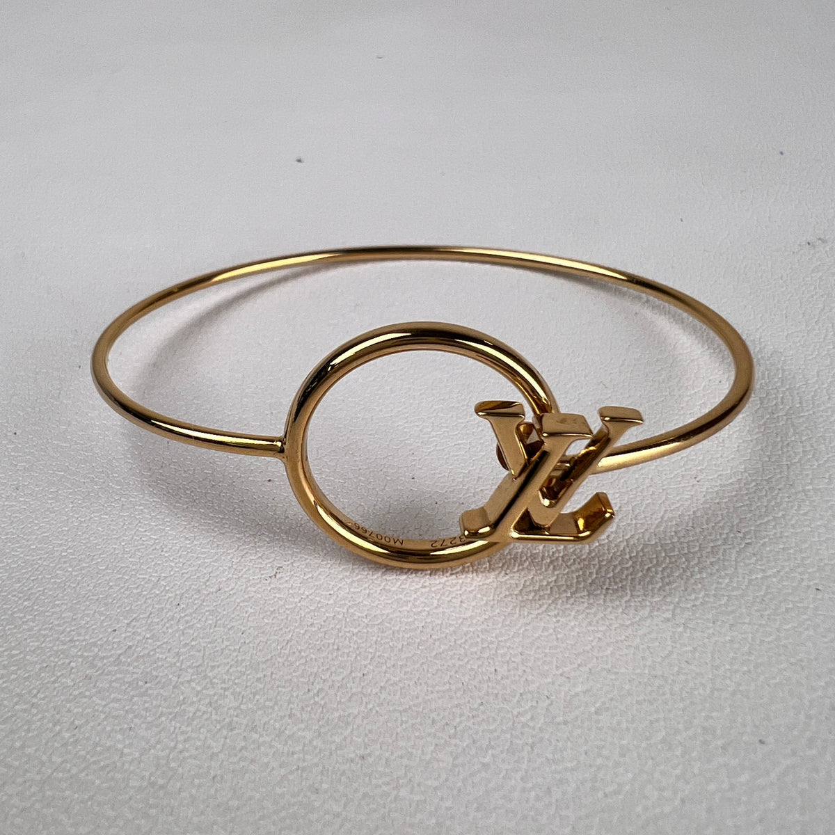 Louis Vuitton Gold Small goods A-19191