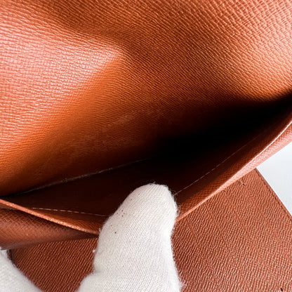Louis Vuitton Brown Wallets A-19192